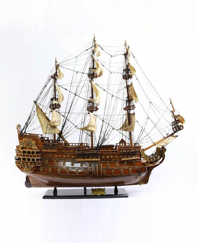 Mô hình tàu thuyền chiến cổ Le Soleil Royal GHS-696 | Gỗ Trang Trí