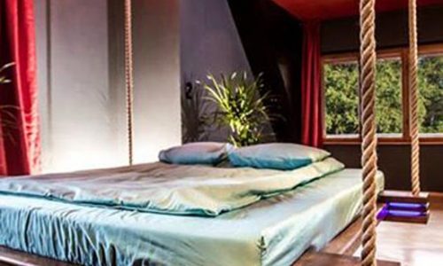 Không gian phòng nhỏ với giường xếp đa năng hoàn hảo