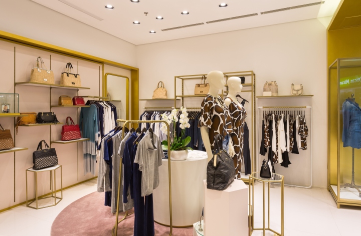 THIET-KE-SHOWROOM-THOI-TRANG-ME