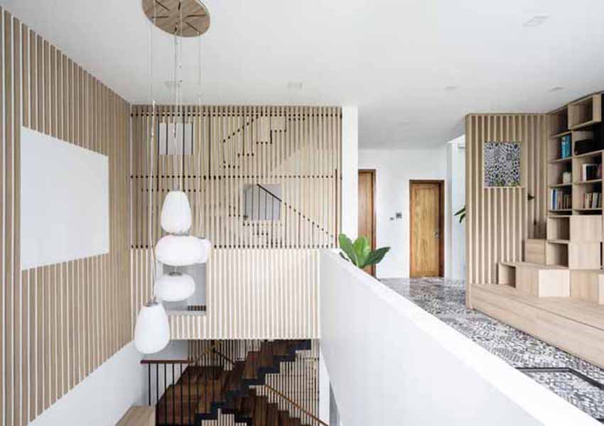 NGÔI NHÀ LIỀN KỀ 77M2 LỘT XÁC KỲ DIỆU CHỈ NHỜ MỘT VÀI THAY ĐỔI &MDASH; GỖ TRANG TRÍ