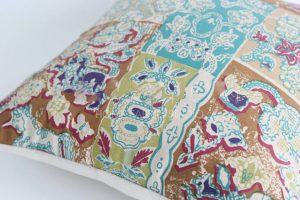 Goi-tua-lung-sofa-hinh-vuong-phong-cach-Boho-GHO-107 (3)
