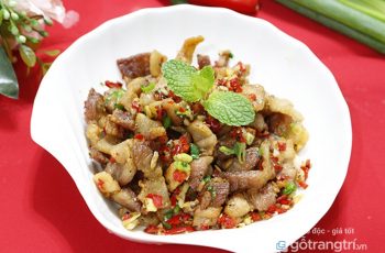 Công thức làm món thịt ba chỉ xóc tỏi ngon giòn tốn cơm