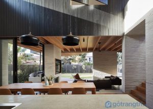 NGẮM THIẾT KẾ VỪA LẠ VỪA ĐỘC CỦA NGÔI NHÀ GẠCH TẠI SYDNEY – ÚC &MDASH; GỖ TRANG TRÍ