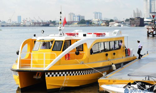 Trải nghiệm tàu buýt trên sông đầu tiên ở Thành phố Hồ Chí Minh