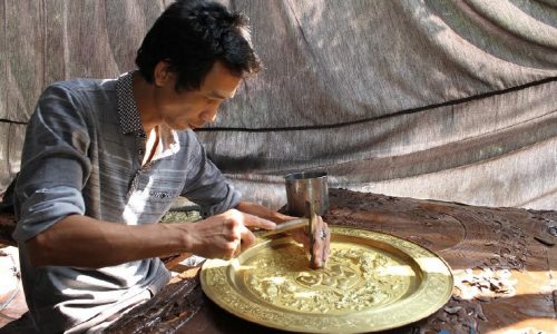 Chạm bạc Đồng Xâm - tinh hoa làng nghề truyền thống cổ đất Việt