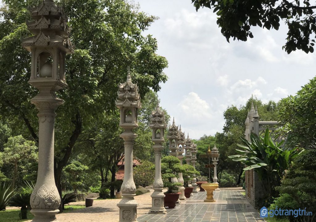 Vẻ đẹp quên lối về của chùa Bửu Long (TP.HCM) với kiến trúc Thái Lan độc đáo | Gỗ Trang Trí