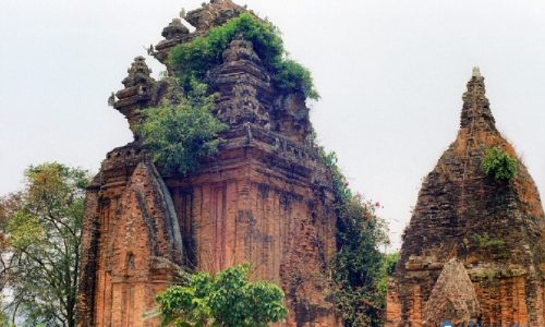 Tìm hiểu đặc điểm kiến trúc đền tháp Champa ở Việt Nam