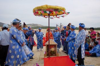 Nét đẹp văn hóa lễ hội Cá Ông truyền thống của người dân miền biển