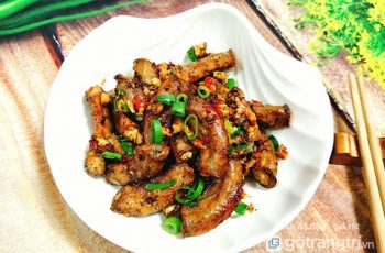 Lòng non xóc tỏi ớt cay giòn, lạ miệng cho buổi chiều hè
