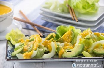 Trổ tài làm món salad bơ dưa chuột thanh mát cho ngày hè oi bức