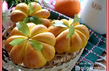 Cách làm bánh mỳ bí đỏ thơm ngon, bổ dưỡng, đơn giản tại nhà
