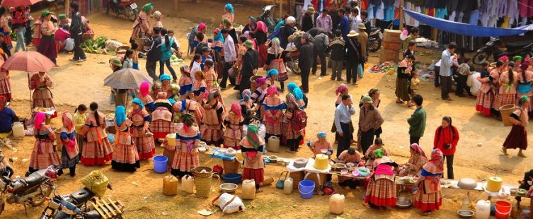 cho-phien-bac-ha-lao-cai-2