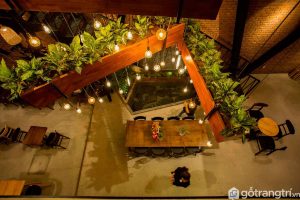 Mưa Coffee shop- kiến trúc hòa trộn giữa đường phố và trong nhà