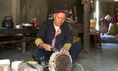 Độc đáo nghề làm trống của người Dao đỏ ỏ Tả Phìn, Sapa, Lào Cai