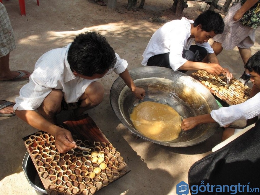 ĐỘC ĐÁO NGHỀ NẤU ĐƯỜNG THỐT NỐT CỦA DÂN TỘC KHMER AN GIANG &MDASH; GỖ TRANG TRÍ