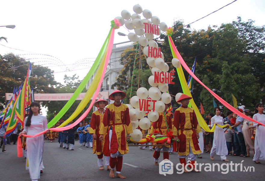 LỄ TẾ BÁCH TỔ TRUYẾN THỐNG CỦA CÁC LÀNG NGHỀ BÊN SÔNG HƯƠNG - HUẾ &MDASH; GỖ TRANG TRÍ