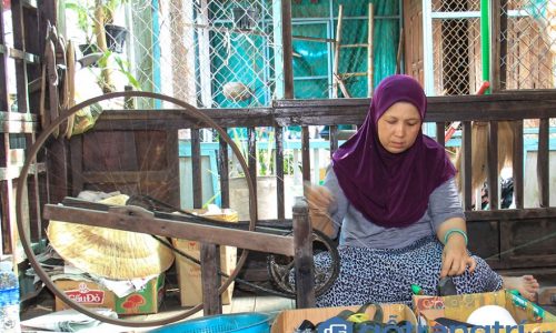 Độc đáo nghề dệt thổ cẩm của người Chăm ở An Giang