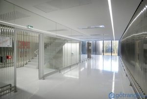 DÙNG THÉP PHẢN QUANG XÂY TRUNG TÂM KỸ THUẬT SÁCH GIÁO DỤC ĐẠI HỌC &MDASH; GỖ TRANG TRÍ