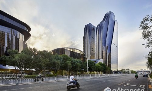 Khám phá kiến trúc độc đáo của tổ hợp công trình Chaoyang Park Plaza