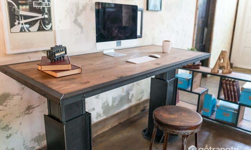 Lý giải sức hút đặc biệt của bàn làm việc gỗ sồi đẹp tiện dụng