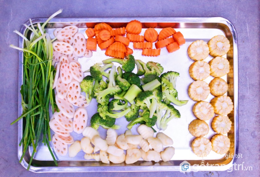 MÓN CANH CHAY SEN DỪA