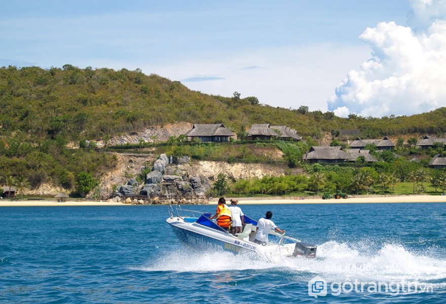 KHÁM PHÁ NÉT ĐẸP NÊN THƠ TẠI ĐẢO HÒN TẰM - NHA TRANG