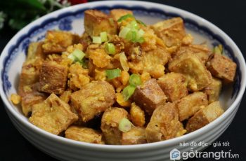 Đậu phụ chiên sốt trứng muối