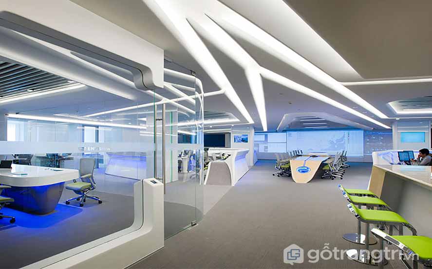 Không gian văn phòng Hitech đã tạo được 1 hiệu ứng ánh sáng ngập tràn trong 1 không gian làm việc vô cùng hiện đại, tiên tiến (Ảnh: Internet)