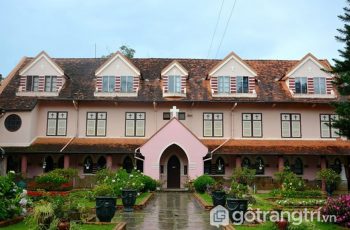 TOP 10 kiến trúc độc đáo của nhà thờ từ Bắc vào trong Nam (P2)
