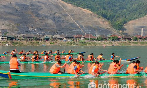 Lễ hội đua thuyền - Đặc sắc màu sắc văn hóa của người dân Tây Bắc