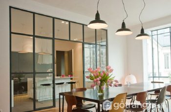 Vách ngăn bằng kính - Phá tan sự chật chội cho căn nhà của bạn