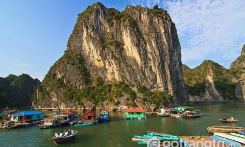 Làng chài Cửa Vạn Quảng Ninh - TOP 16 ngôi làng cổ đẹp nhất thế giới