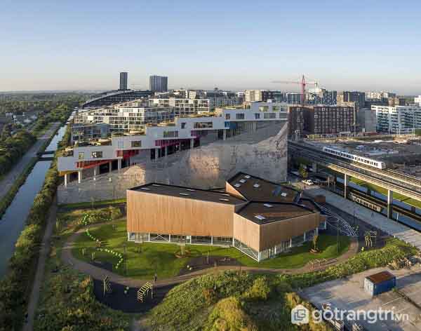 KHÁM PHÁ NHÀ THI ĐẤU ĐA NĂNG HÌNH MŨI TÊN ĐỘC ĐÁO NORD ARCHITECT &MDASH; GỖ TRANG TRÍ