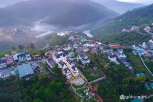 Dalat De Charme Village- Dấu ấn biệt thự kiểu Pháp trong lòng Đà Lạt | Gỗ Trang Trí