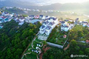 Dalat De Charme Village- Dấu ấn biệt thự kiểu Pháp trong lòng Đà Lạt | Gỗ Trang Trí