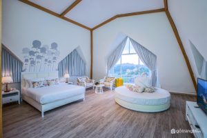 Dalat De Charme Village- Dấu ấn biệt thự kiểu Pháp trong lòng Đà Lạt | Gỗ Trang Trí