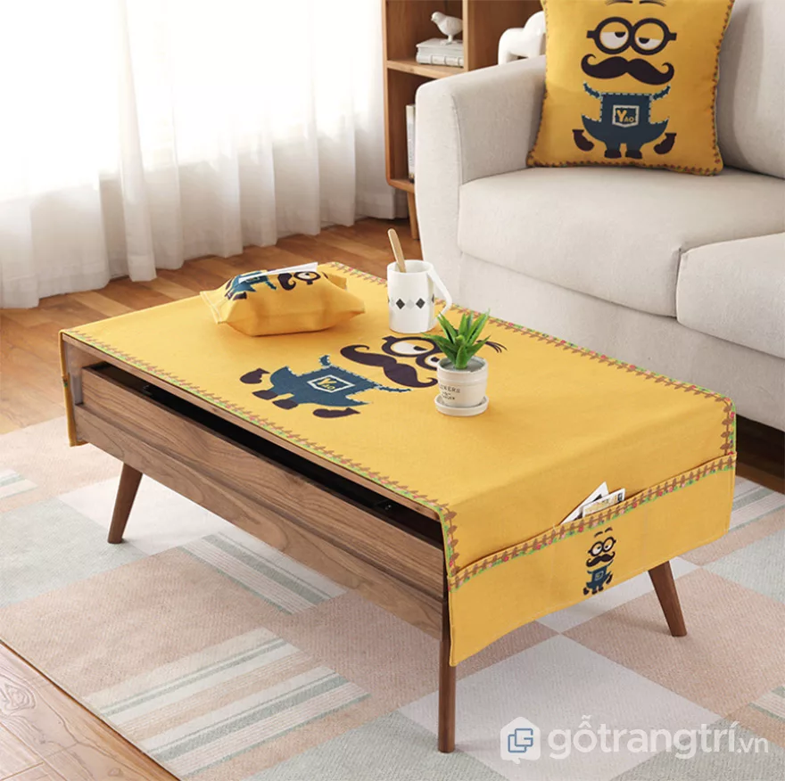 Khan-trai-ban-tra-phong-khach-hoa-tiet-minion-GHS-6424-4.jpg.webp