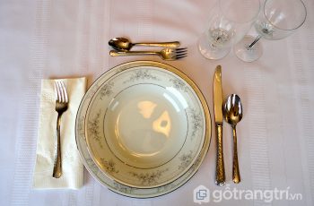 Nghệ thuật bài trí bàn ăn kiểu Pháp lãng mạn – bạn đã biết?
