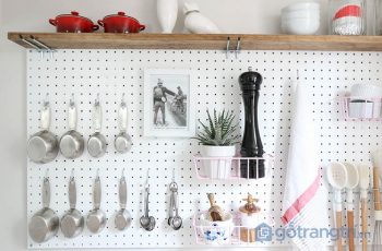 Bảng đục lỗ treo tường – sự lựa chọn của chị em nội trợ thông thái