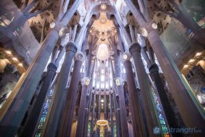 TUYỆT TÁC THÁNH ĐƯỜNG SAGRADA FAMILIA XÂY DỰNG 130 NĂM VẪN CHƯA XONG &MDASH; GỖ TRANG TRÍ