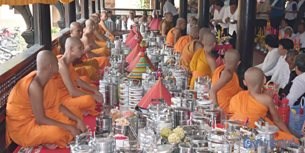 Nghi lễ cũng lễ hội truyền thống Dolta của người Khmer tổ chức tại chùa. (Ảnh: internet)