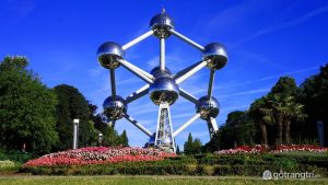 Khám phá bảo tàng độc đáo Atomium hình dáng phân tử độc đáo tại Bỉ