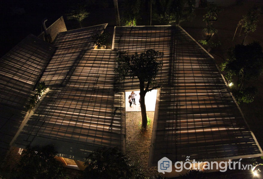 BE FRIENDLY SPACE: CÔNG TRÌNH VIỆT ĐẠT GIẢI THƯỞNG TẠI A+ AWARD — GỖ TRANG TRÍ CÔNG TRÌNH VIỆT BE FRIENDLY SPACE ĐƯỢC SỬ DỤNG VẬT LIỆU ĐỊA PHƯƠNG TRE VÀ ĐẤT - ẢNH: NGUYỄN TIẾN THÀNH, ĐOÀN THANH HÀ