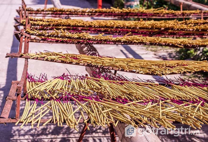 Làng nghề hương xạ Cao Thôn &#8211; Nét đẹp văn hóa tâm linh người Việt