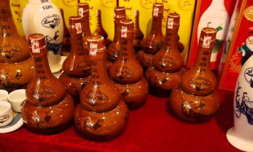Đặc sản rượu làng Vân Bắc Giang - danh tửu của xứ Kinh Bắc xưa