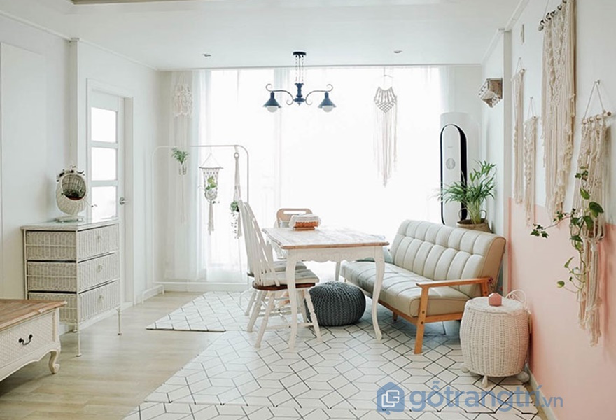CĂN HỘ ĐƯỢC TRANG TRÍ NỘI THẤT THEO MÙA - 365 NGÀY ĐẦY HƯƠNG THƠM — GỖ TRANG TRÍ TRANG TRÍ NỘI THẤT THEO MÙA: PHÒNG KHÁCH GIỮA MÙA HÈ VÀ MÙA THU NĂM 2017 (NGUỒN: NOITHATHOMEXINH)