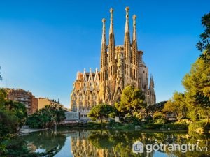 Nhà thờ Sagrada Familia với kiến trúc vô cùng tuyệt đẹp - Ảnh internet