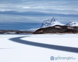 Quang cảnh như ở vùng Bắc Cực này thực ra chính là ở Cam Loch, Scotland - Ảnh Internet