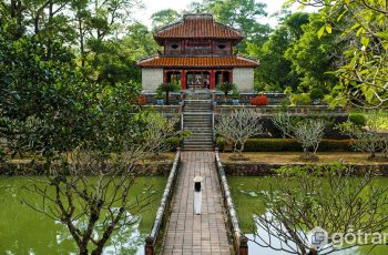 Say đắm trước vẻ đẹp kiến trúc của lăng Minh Mạng tại cố đô Huế