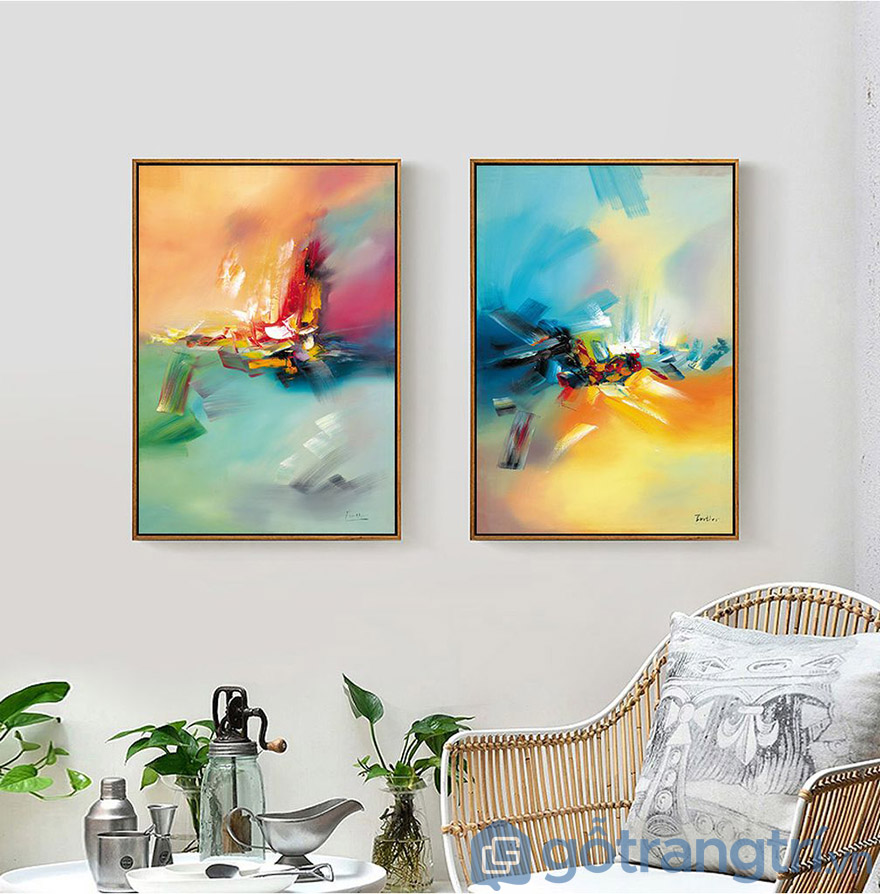 LÊN Ý TƯỞNG "CỰC ĐỘC" DÙNG TRANH TRANG TRÍ PHÒNG KHÁCH ĐẸP HÚT ÁNH NHÌN — GỖ TRANG TRÍ NHỮNG MẪU TRANH MANG SẮC THÁI TRỪU TƯỢNG LUÔN ĐƯỢC YÊU THÍCH KHI THIẾT KẾ PHÒNG KHÁCH (NGUỒN INTERNET)